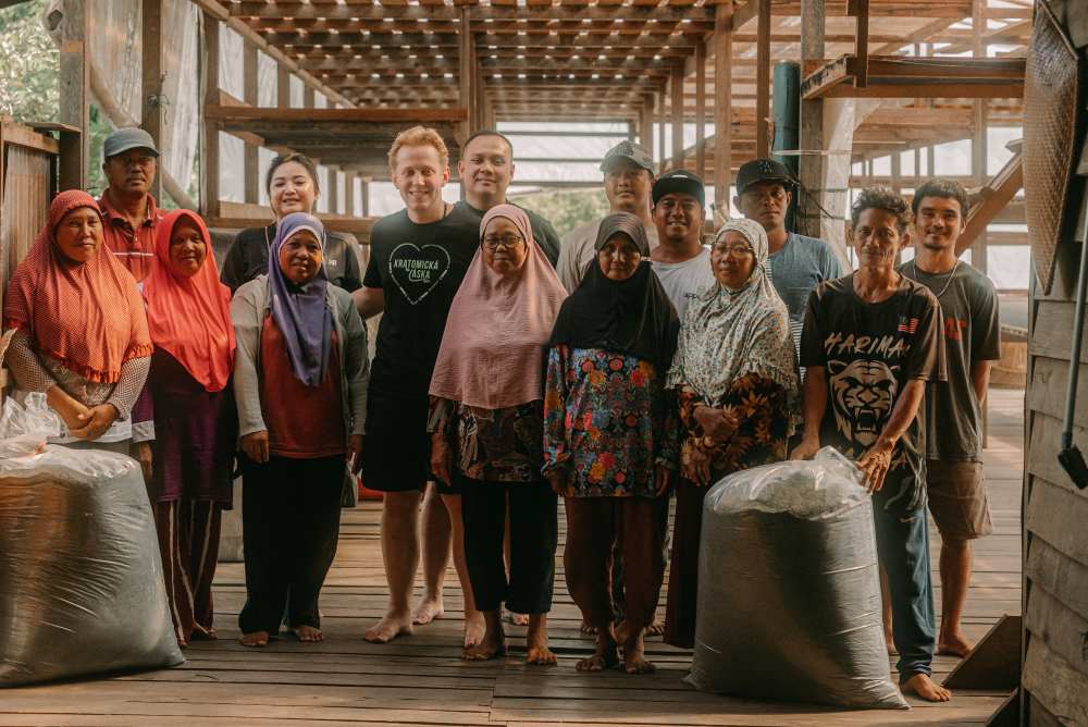 Ondřej Tanistra from Kratomuj Visits Indonesia